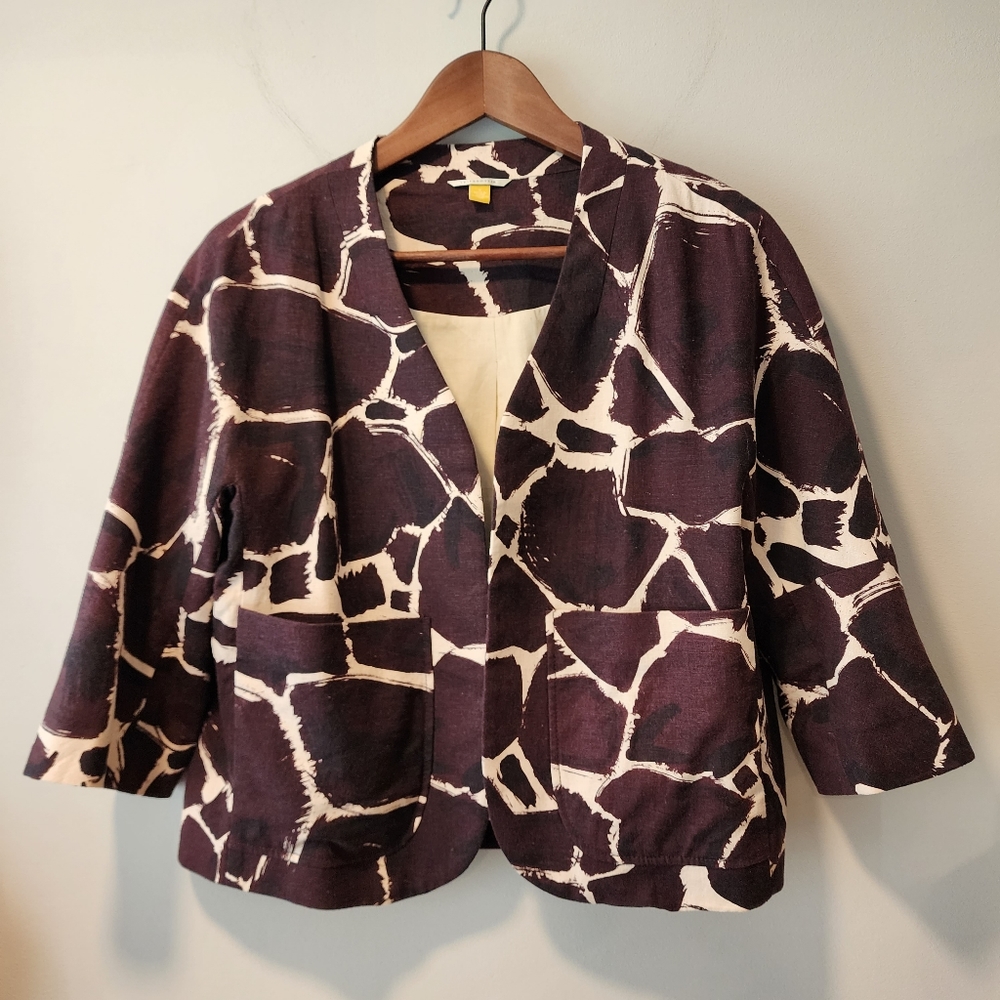 Leifsdottir Linen Collarless Giraffe Print Crop Blazer